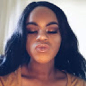 Meet your Posher, Jo loves